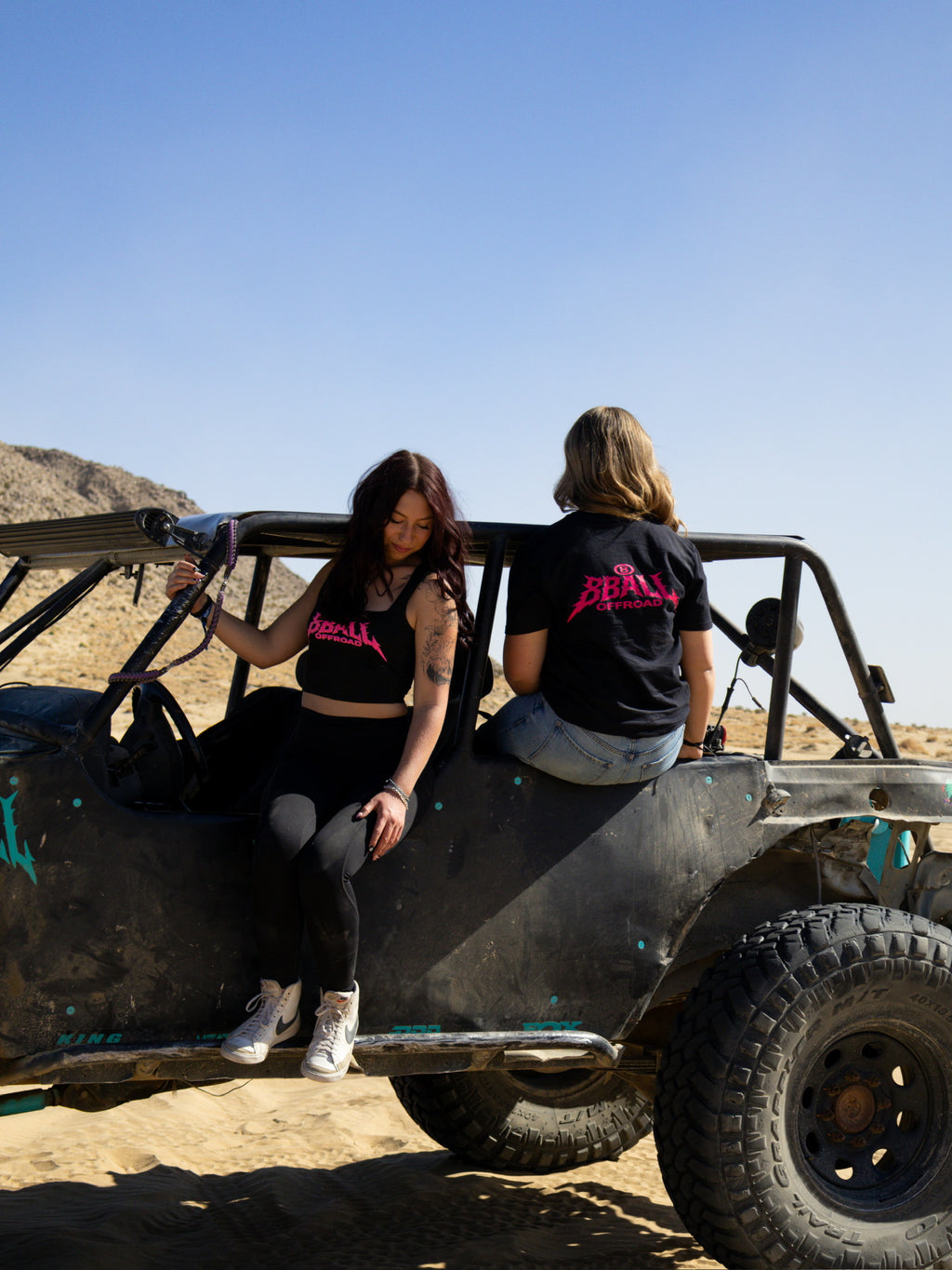 SIGNATURE 8BALL OFFROAD TANK CROP